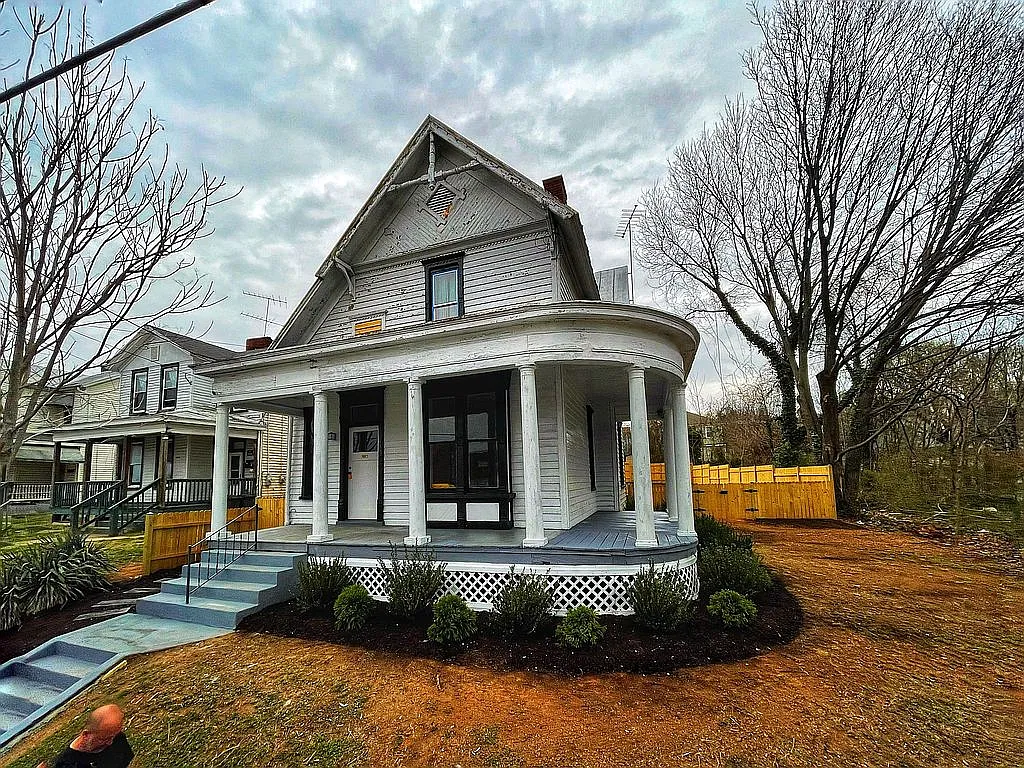 1014 Buchanan St photo 1
