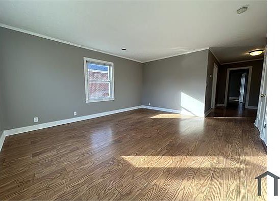 2nd image of 2315 Auburn St APT 1W