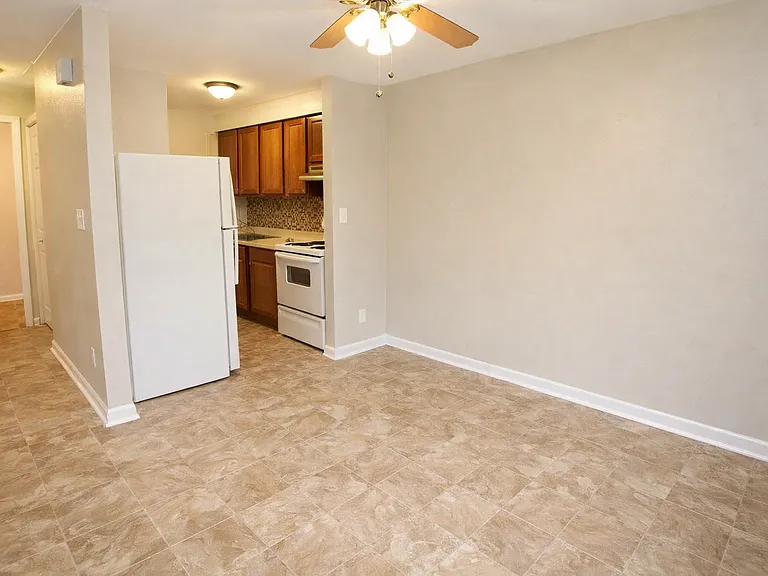 1 BR - Dining Room + Kitchen