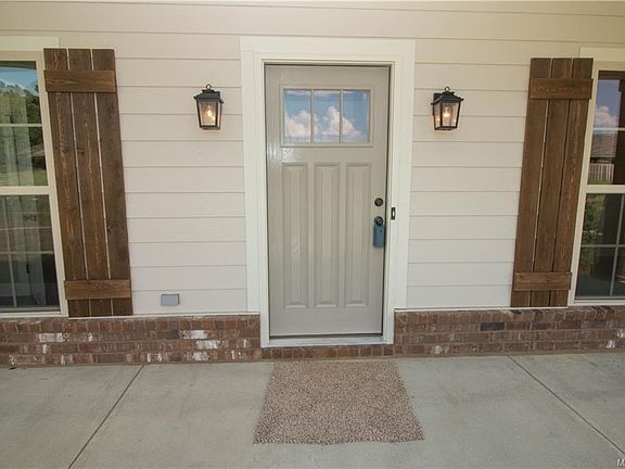 3rd image of 1476 Prairie Oak Dr