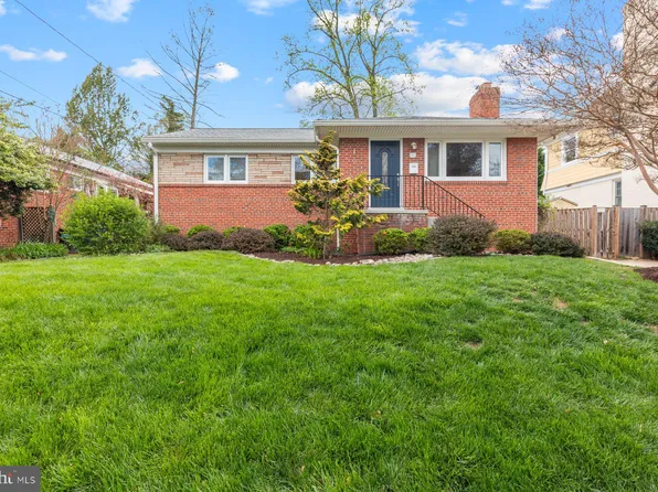 4915 Flanders Ave, Kensington, MD 20895