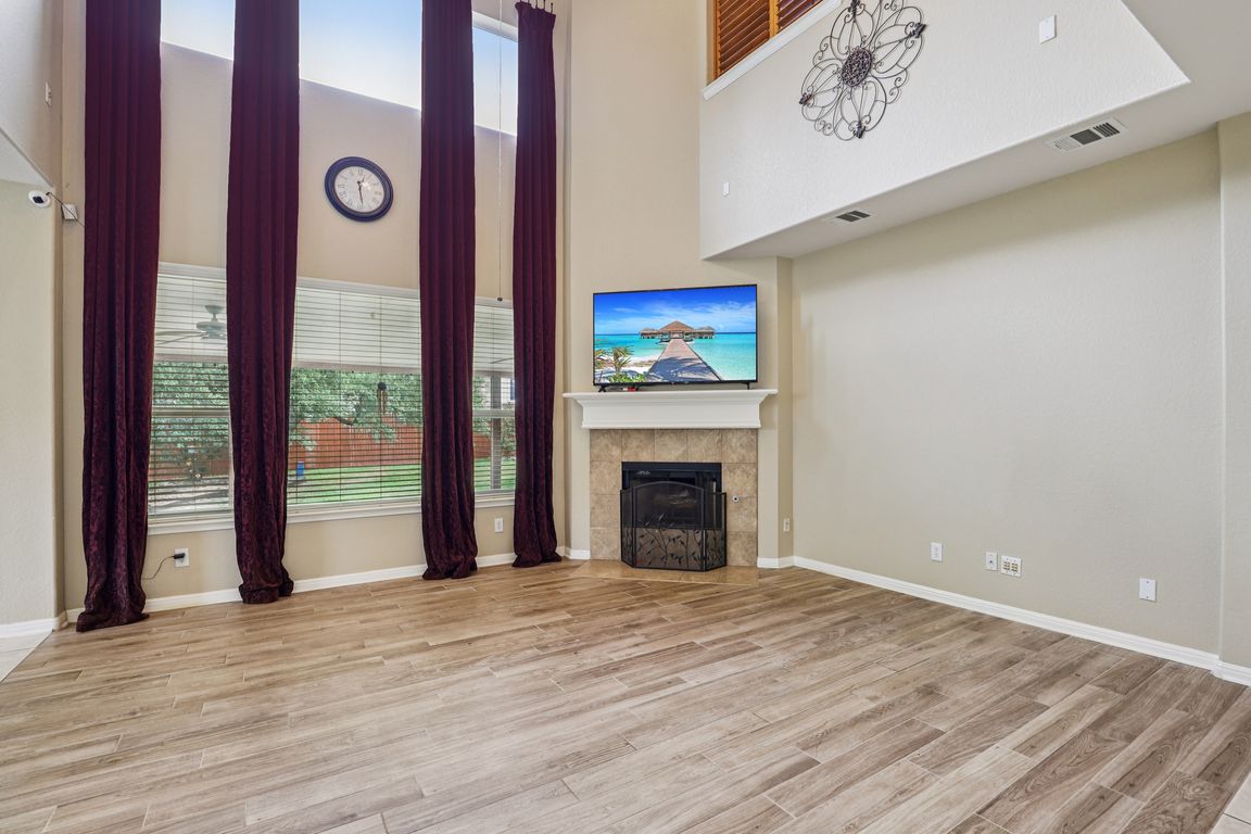 next background image