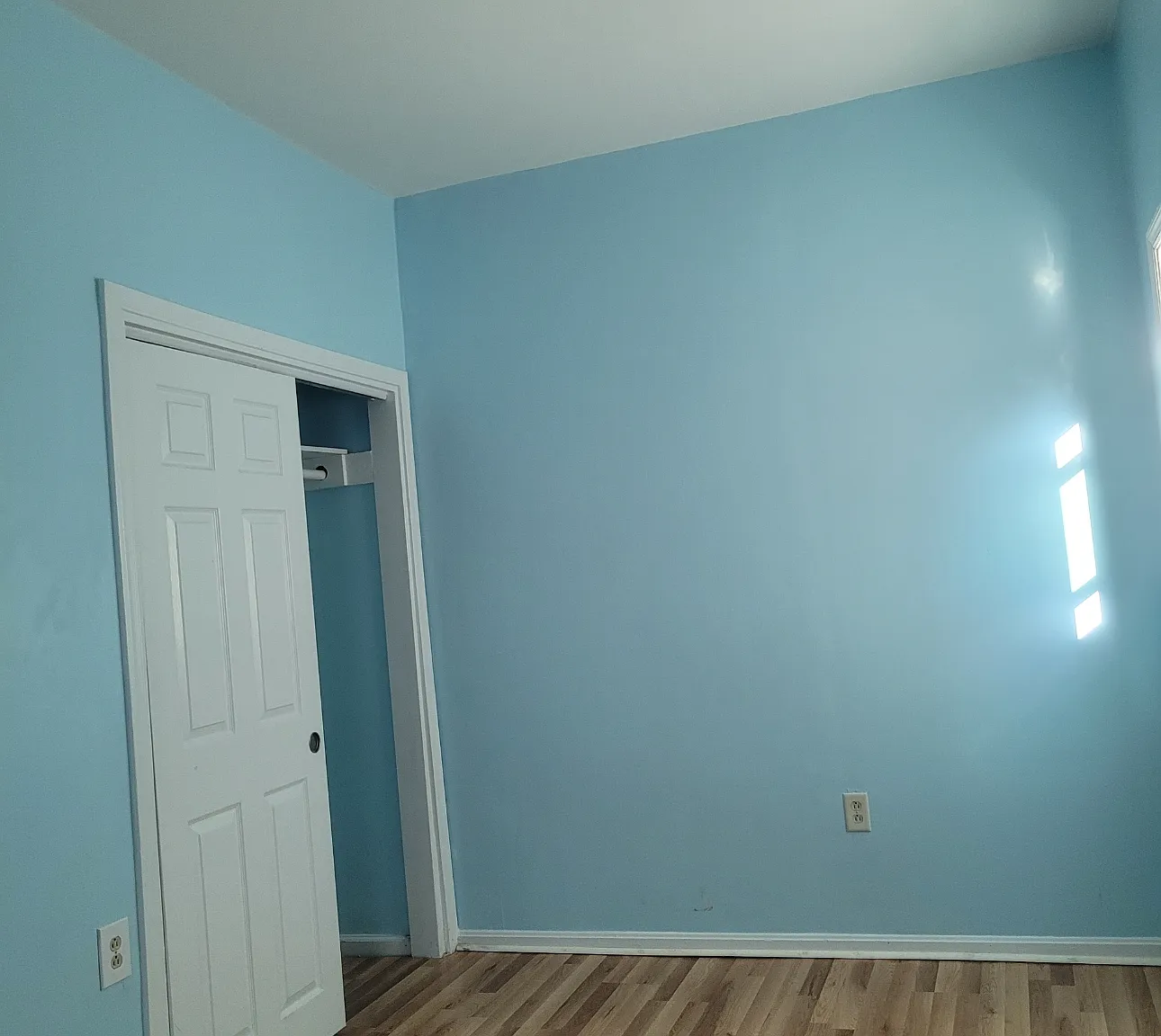 2 bed, 1000 sqft, $1,750 — Photo 1