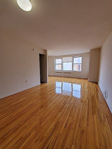1st image of 11048 72nd Ave APT 6