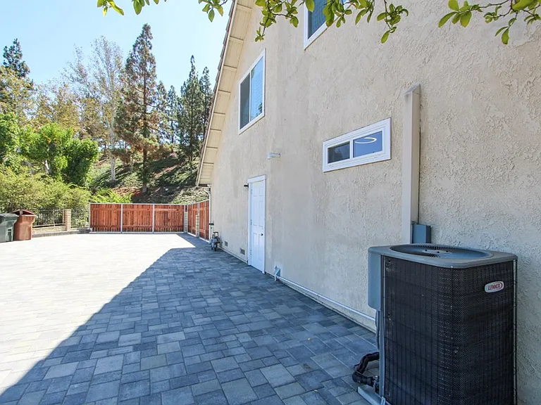 6331 E Via Arboles — Photo 100