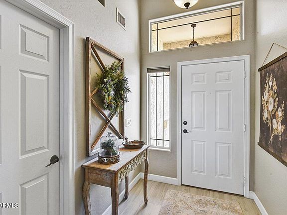 3rd image of 10830 W ALMERIA Road