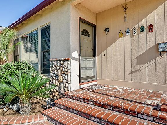 2nd image of 10660 Sunnybrook Ln