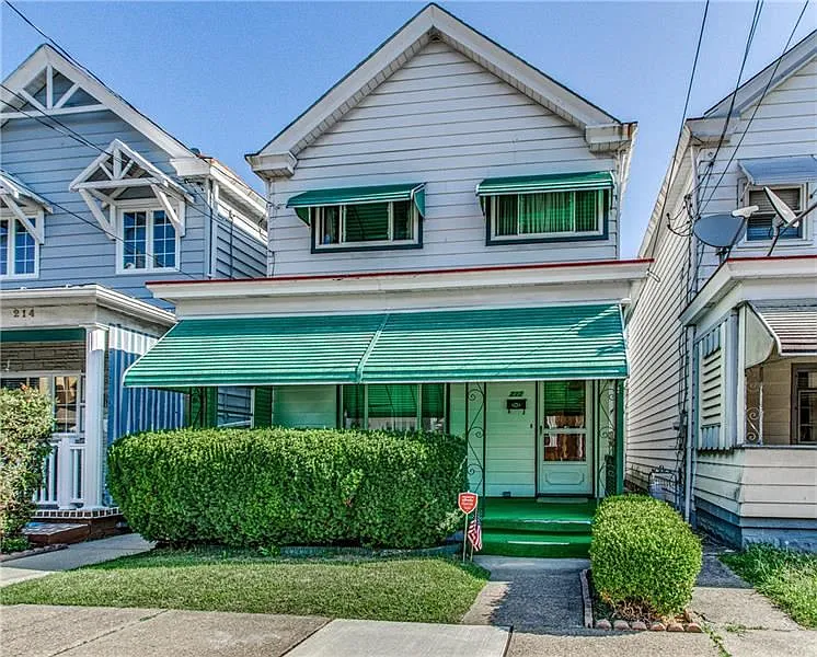 212 Copeland St photo 1
