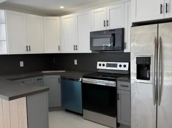 1054-1058 SW 2nd St, Hallandale Beach, FL 33009
