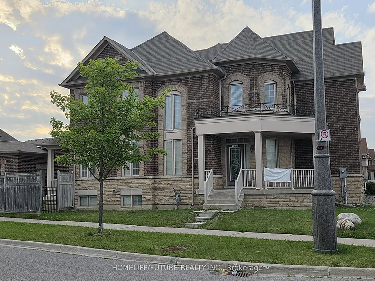 132 William Berczy Blvd — Photo 1