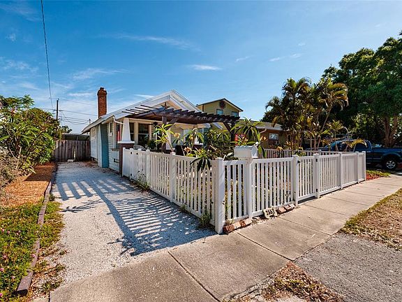 4th image of 2557 16TH AVENUE N