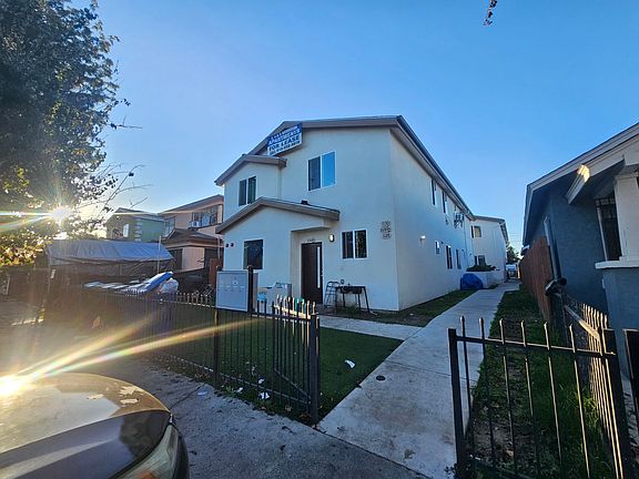 4th image of 1128 E 28th St #28-1130FB