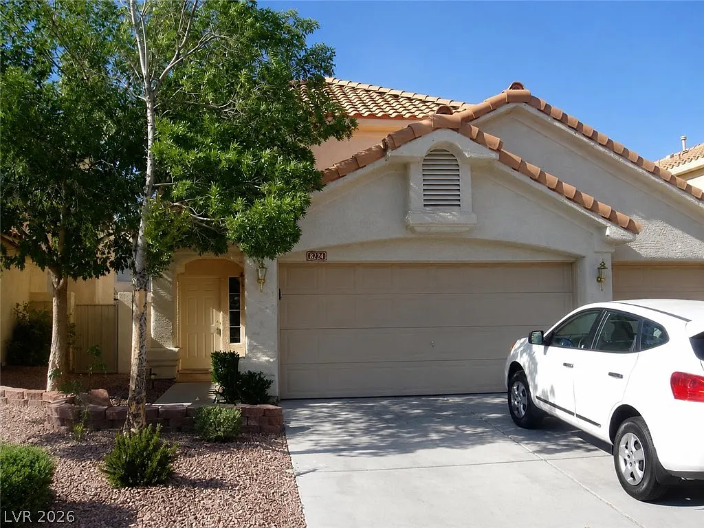 4 bed, 2.5 bath, 2162 sqft, $2,250 — Photo 1