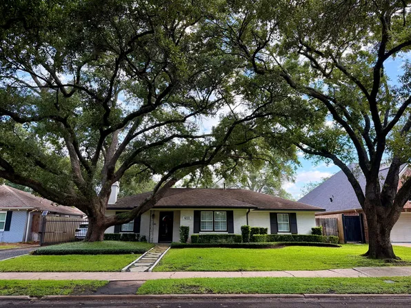 4222 Markham St, Houston, TX 77027