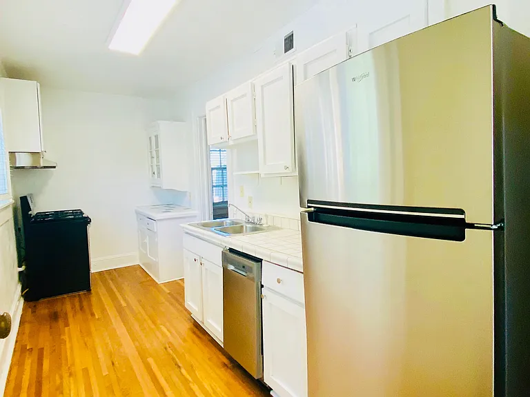 The Ivanhoe — Photo 10