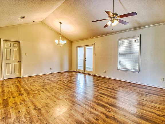5th image of 10723 Estelle Cir