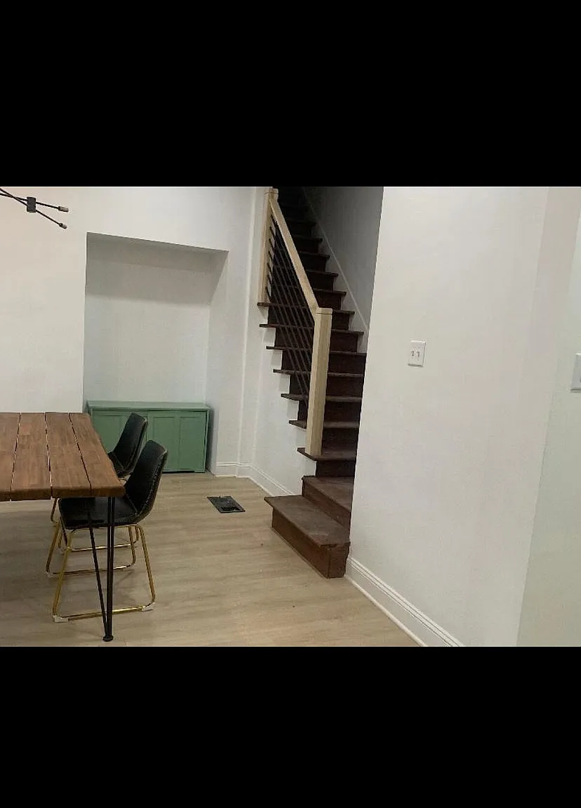 4 bed, 2404 sqft, $1,900 — Photo 3