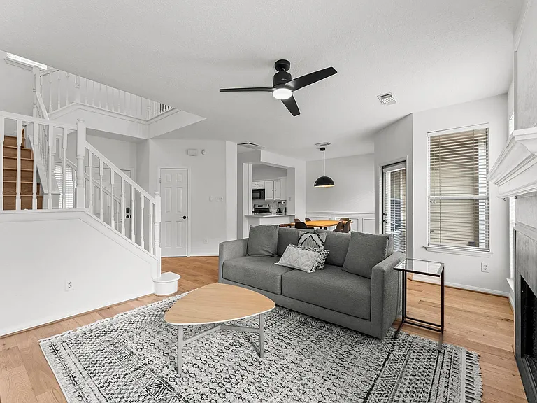 7 S Avonlea Cir — Photo 6