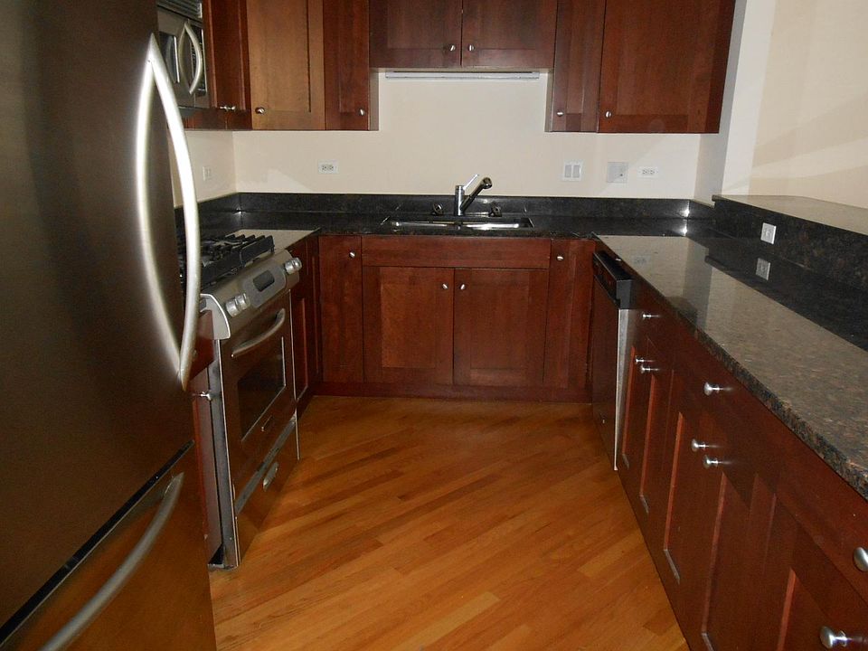 1st image of 3829 N Southport Ave #41