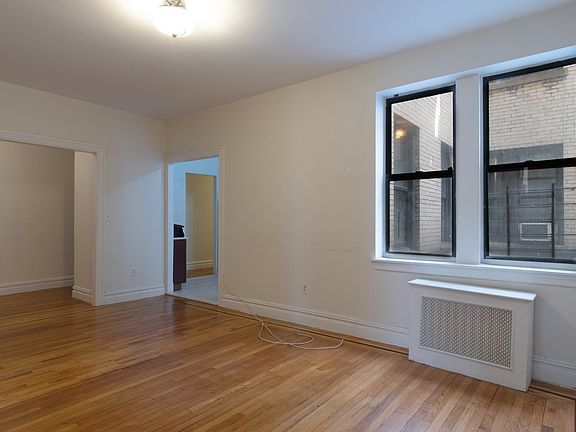 5th image of 940 Saint Nicholas Ave APT 1F