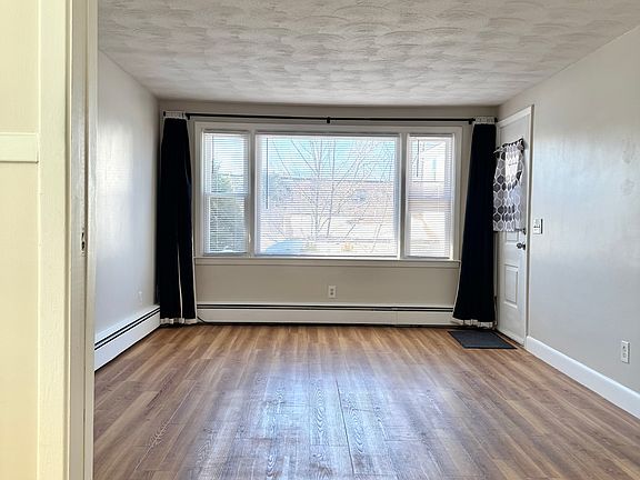 2nd image of 77 Ophelia St #R