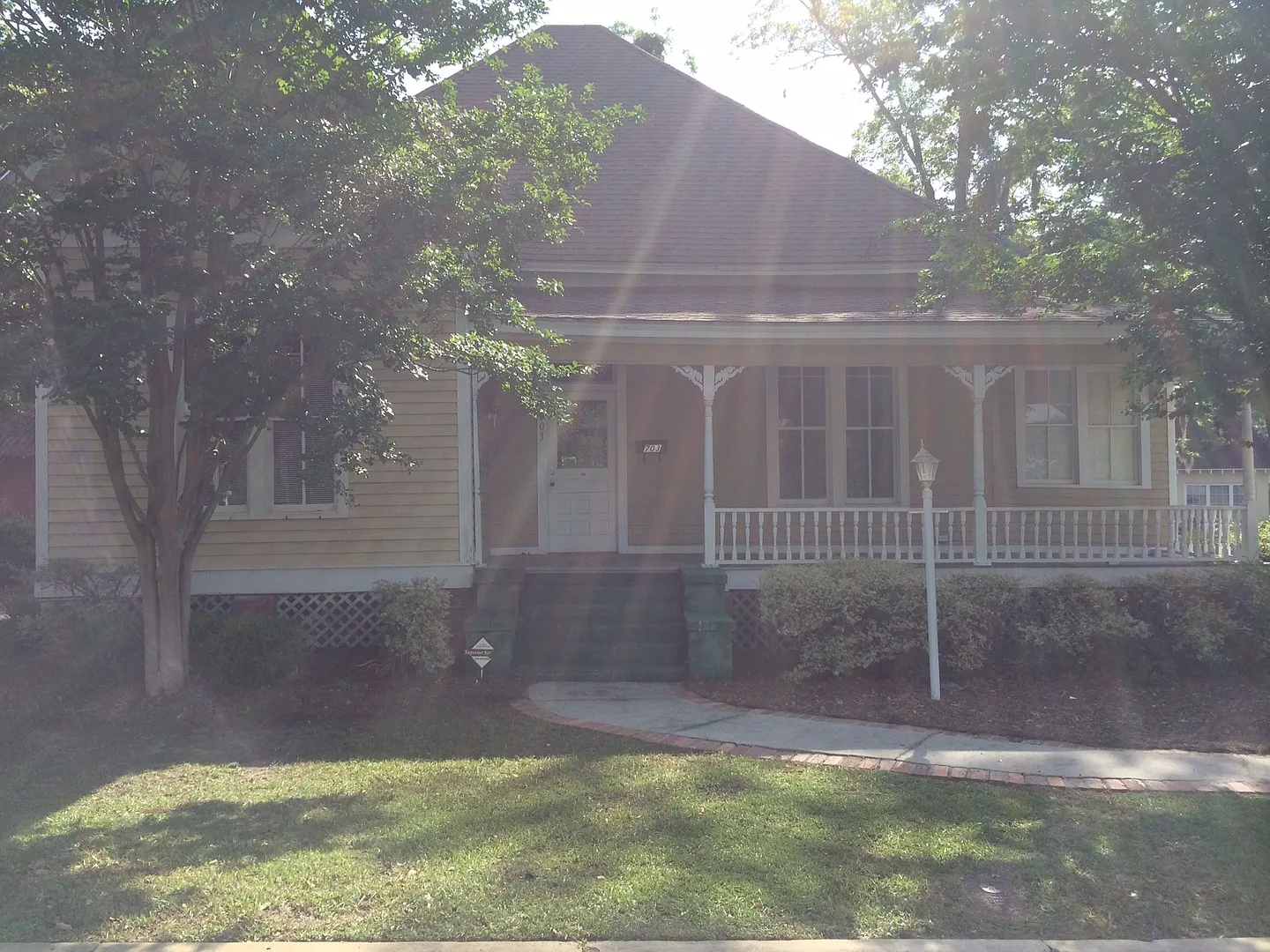 3 bedroom, 2 bath Historic Home Near Downtown Valdosta — Photo 1