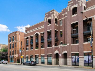 2905 N Halsted St APT 202, Chicago, IL, 60657