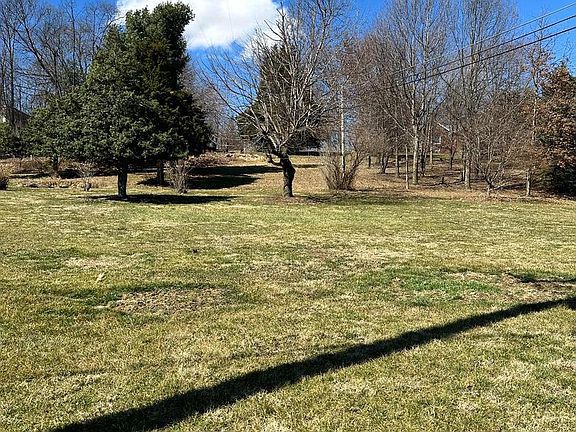 3rd image of 5738 Pigeon Hill Rd