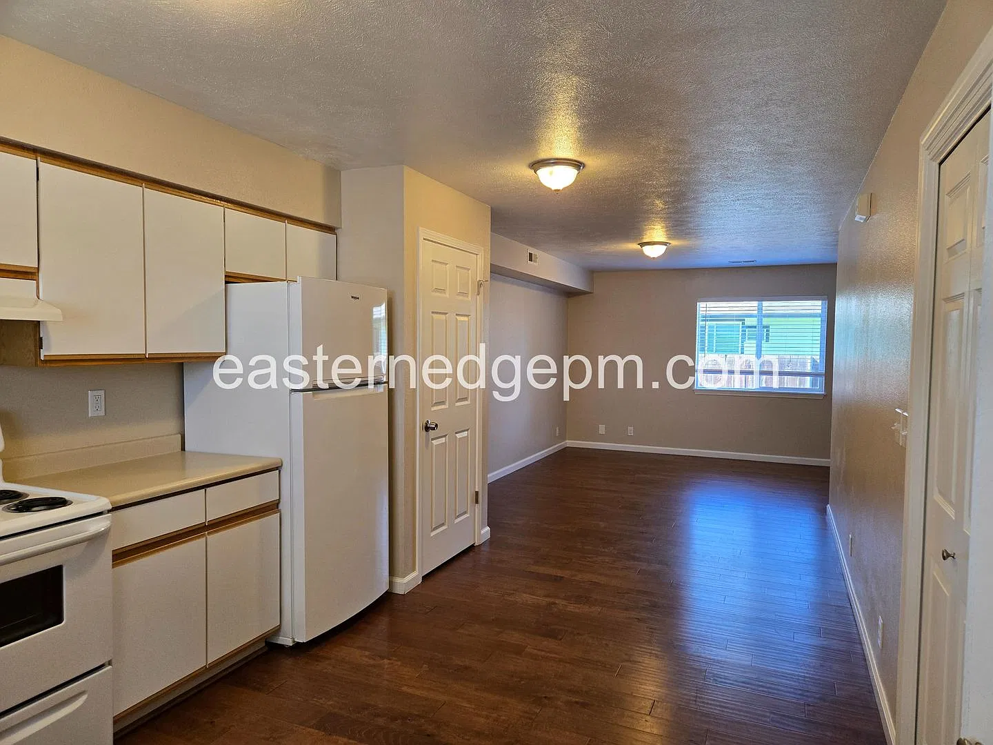 Valley Vista Apartments — Photo 3