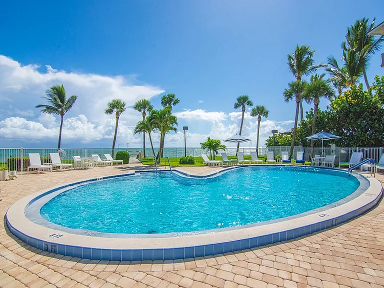 3554 Ocean Dr #501S — Photo 25