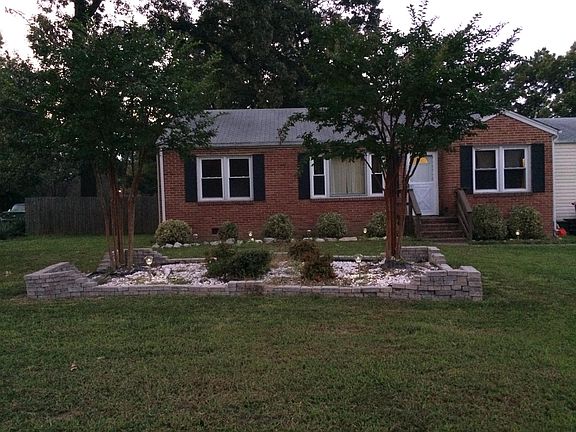 2nd image of 225 Southwood Dr