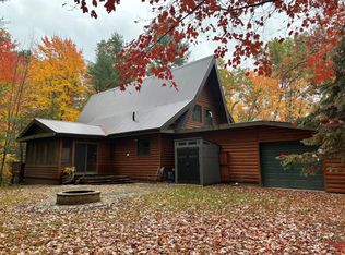 N6880 Loon Lake Dr, Shawano, WI 54166