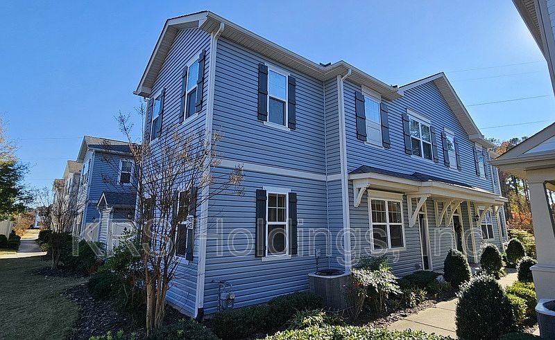 1st image of 1425 Rollesby Way