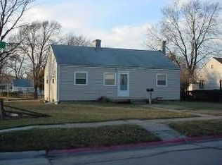 1303 N 8th St, Beatrice, NE 68310