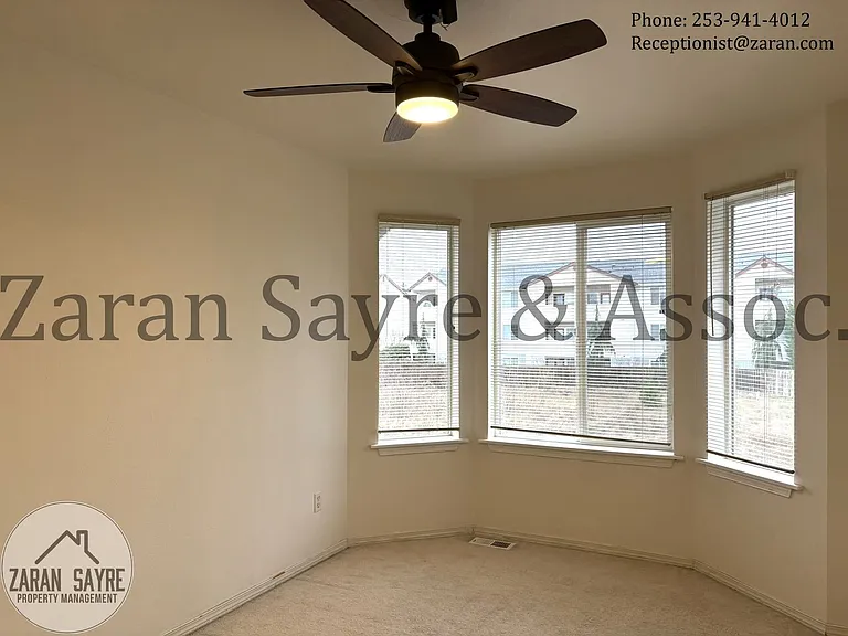 2752 Comet St — Photo 5