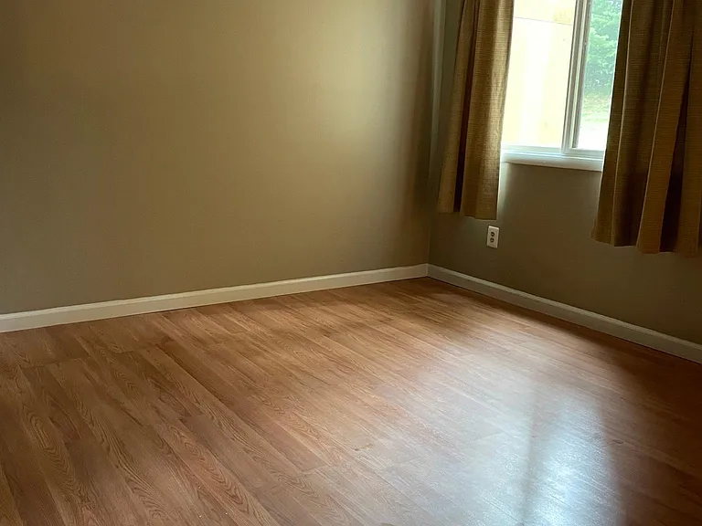 2115 Sayre Dr — Photo 12