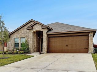 925 Newby Lane, Fate, TX 75189