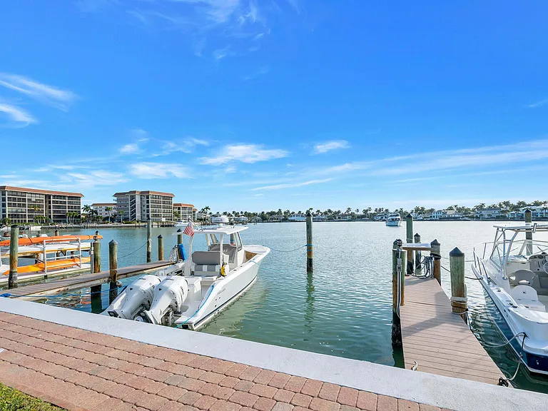 2800 Gulf Shore Blvd N #304 — Photo 36