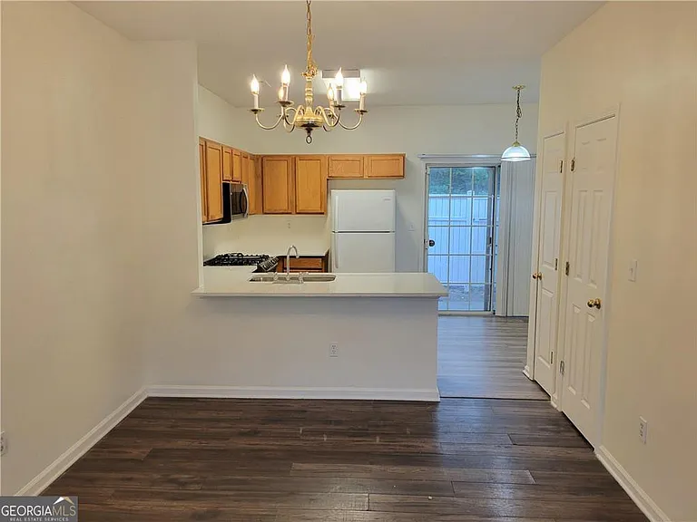 1497 Cove Creek Cir — Photo 7