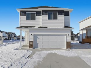 7373 22nd St S, Fargo, ND 58104