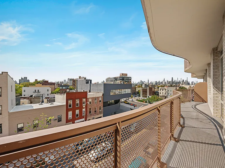 828 Metropolitan Ave #3C — Photo 2