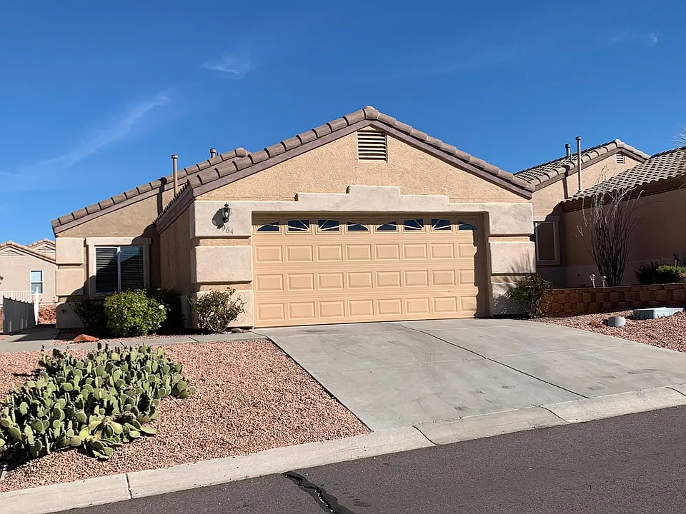 4964 E Catalina Ct