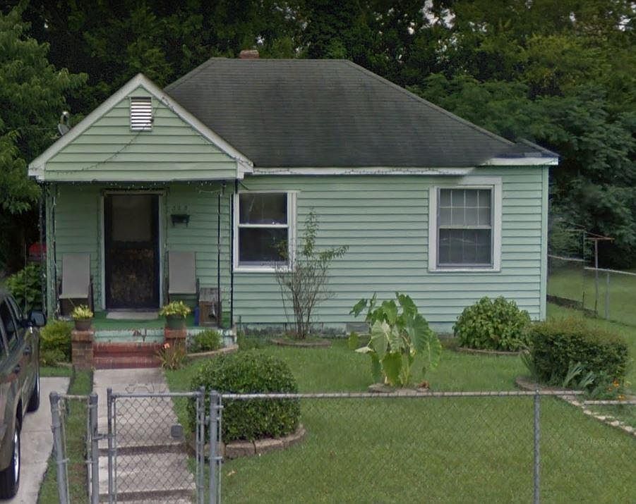 1st image of 323 Lincoln Dr #A