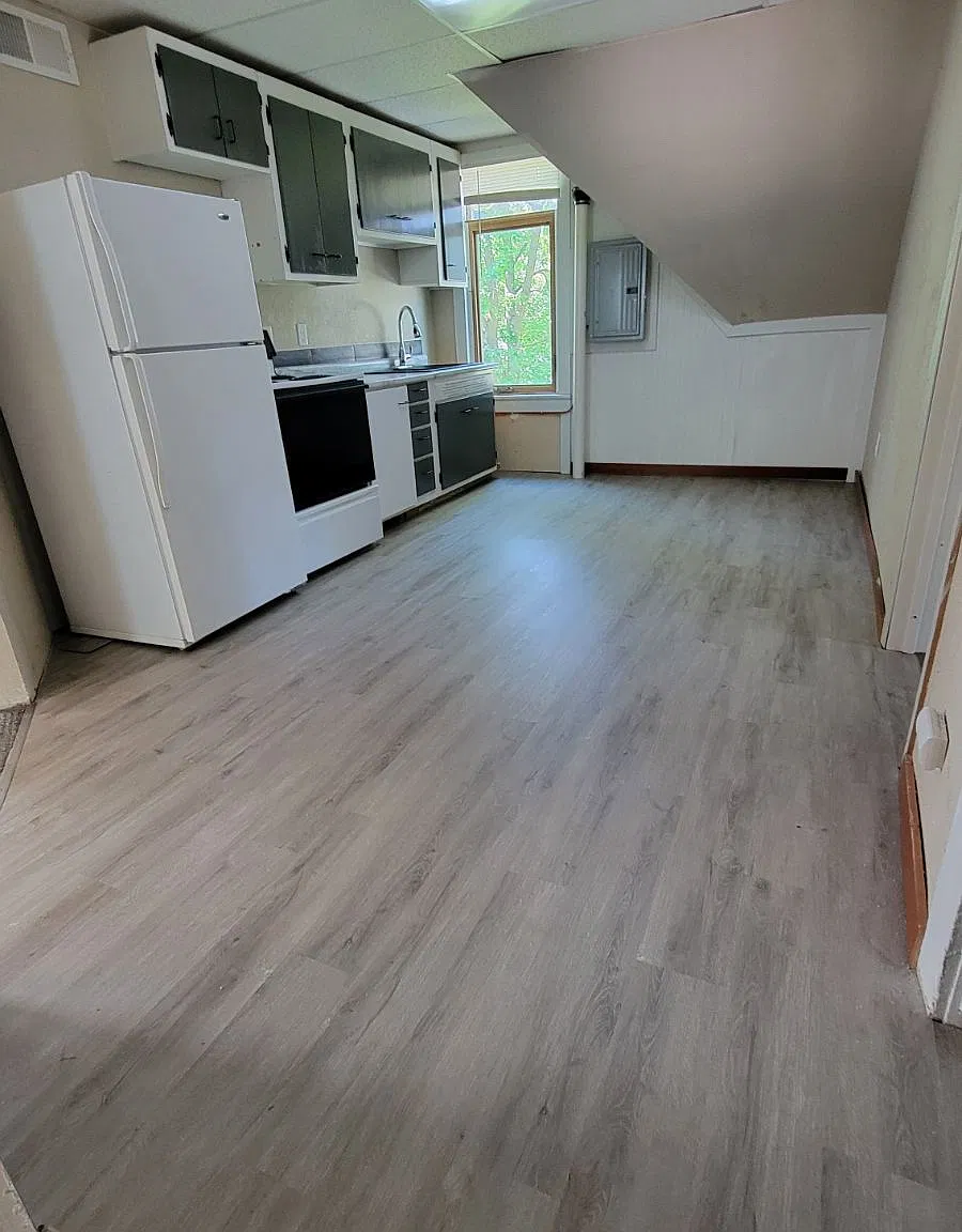 2 bed, 950 sqft, $825 — Photo 2