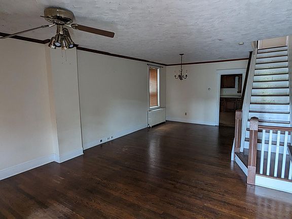 5th image of 903 N Lincoln St