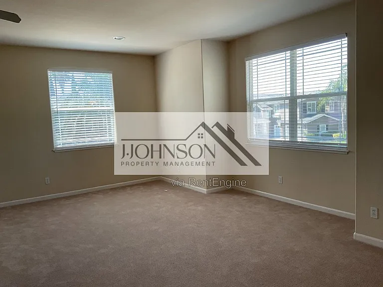 2408 Victor Ct — Photo 26