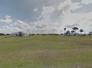 635 NE 7th Ave, Cape Coral, FL 33909