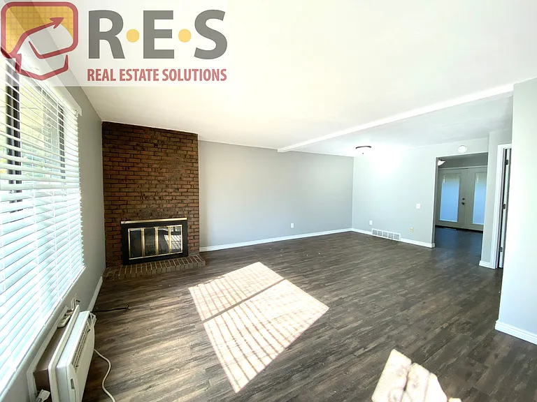 7701 W Glasgow Pl — Photo 6