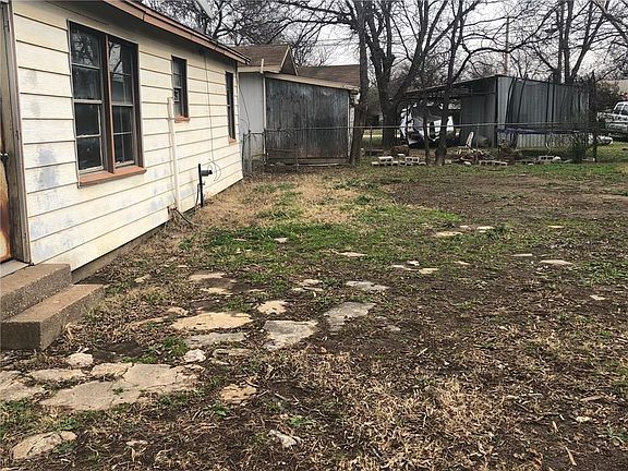 4th image of 607 Peterson Dr