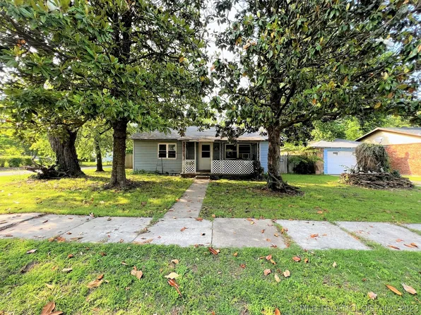 1278 W Main St, Westville, OK 74965